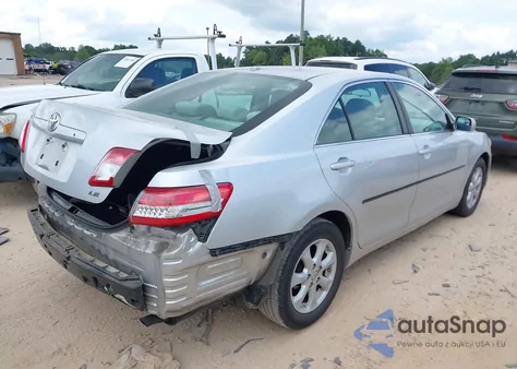 2010 Toyota Camry Le z USA, uszkodzony, nr VIN 4T1BF3EK2AU548610